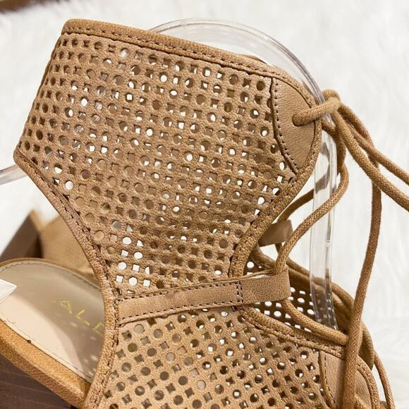 Aldo Tan Perforated Leather Lace Up Heels Women's Size 8 EUC Block Heel Open Toe - Picture 4 of 9